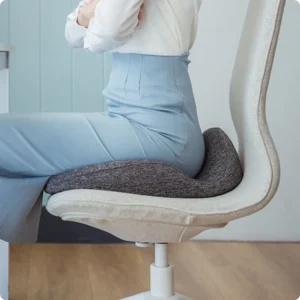 بالشت طبی زیر نشیمنی از برند LERAVAN مدل Orthopedic Coccyx Seat Cushion