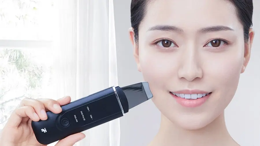 داشتن پوستی تمیز و شاداب توسط پاک کننده آلتراسونیک صورت شیائومی Xiaomi InFace Ultrasonic Ion Cleansing MS7100